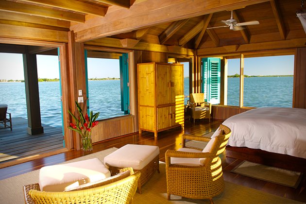 Casa-Ventanas-Over-Water-Bungalow-in-Belize-2